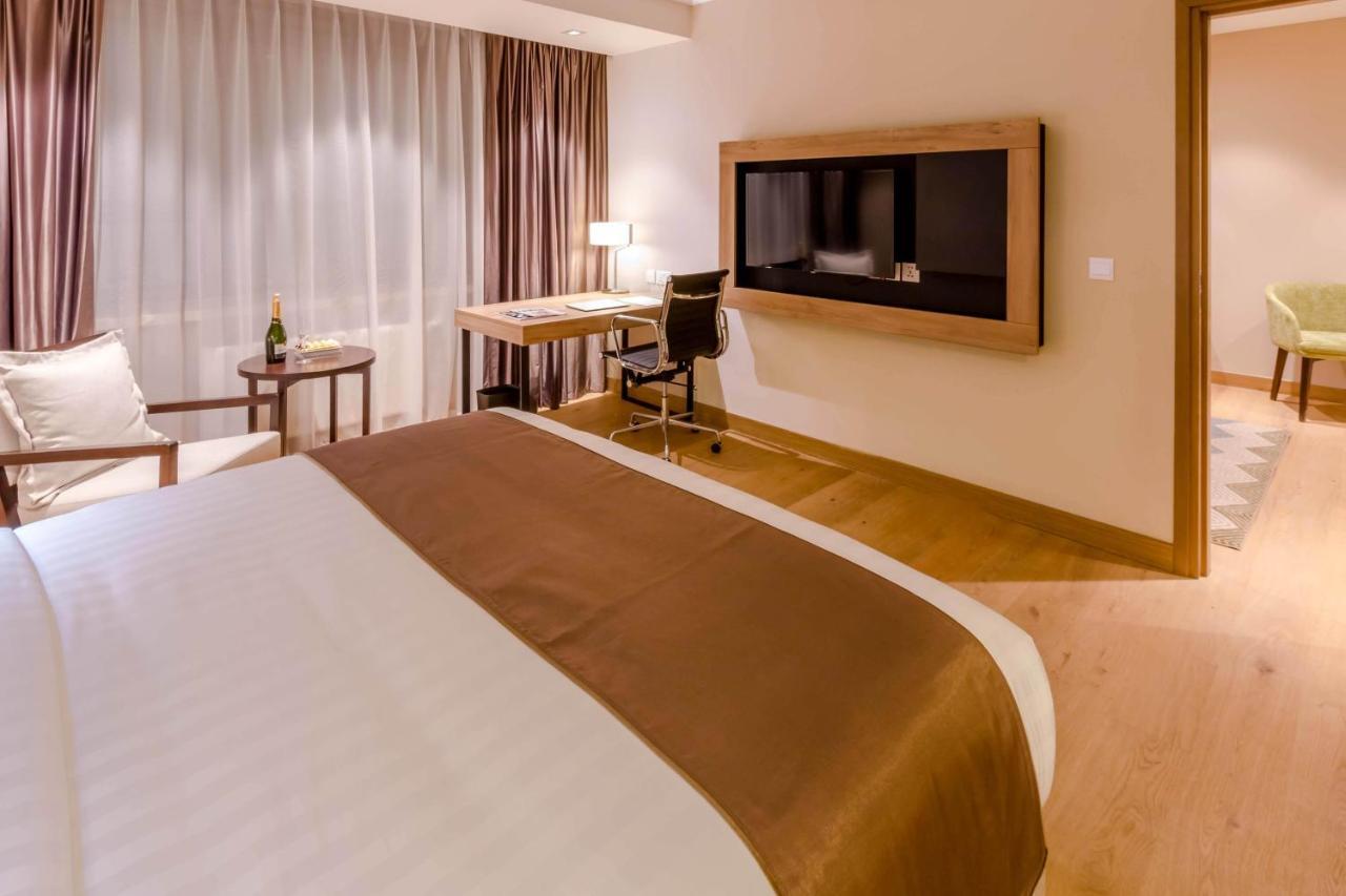 Holiday Inn Ulaanbaatar By Ihg Kültér fotó