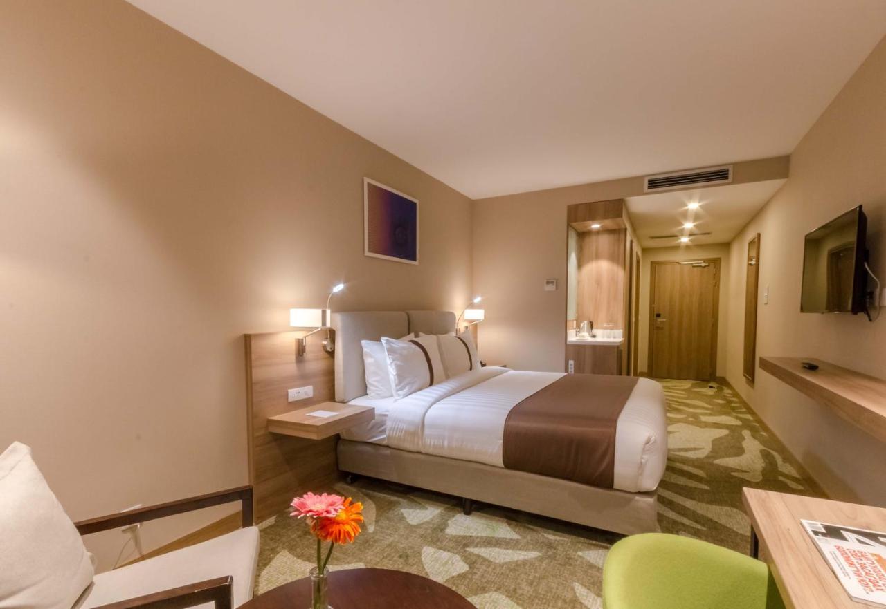 Holiday Inn Ulaanbaatar By Ihg Kültér fotó